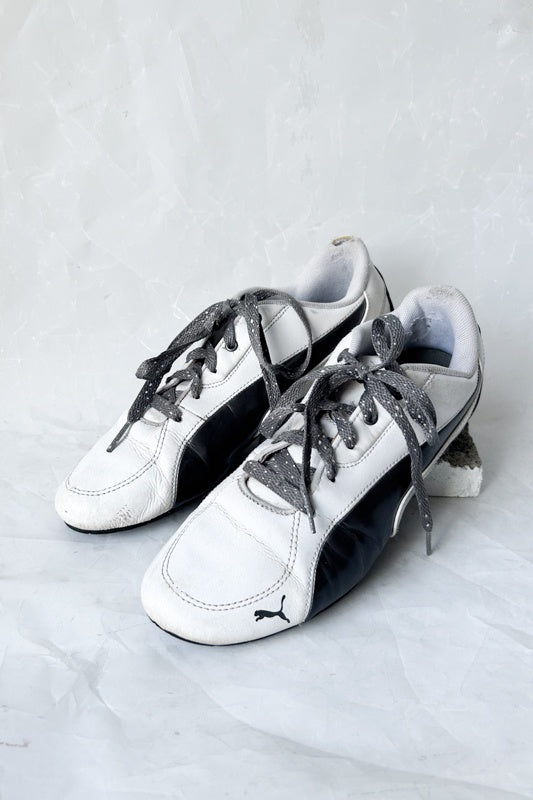 Puma Speed Cat Silver and White Leather Flats (EU 39)